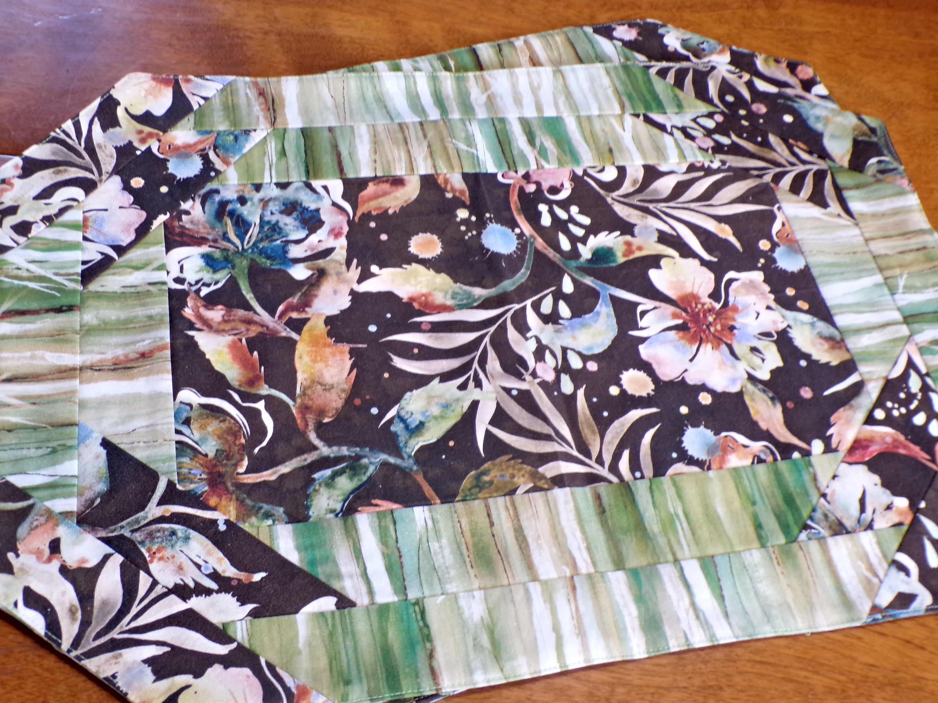 Tropical Floral Quilted Placemat Set of 4